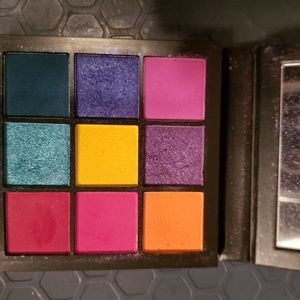 Huda electric obsessions